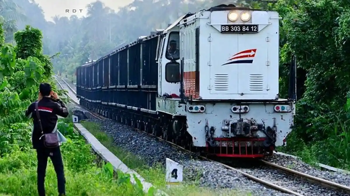 SUMBAR - Jalur Kereta Api Padang-Bukitinggi Bakal Diaktifkan| Apa Kabar Jalan Trans Mentawai