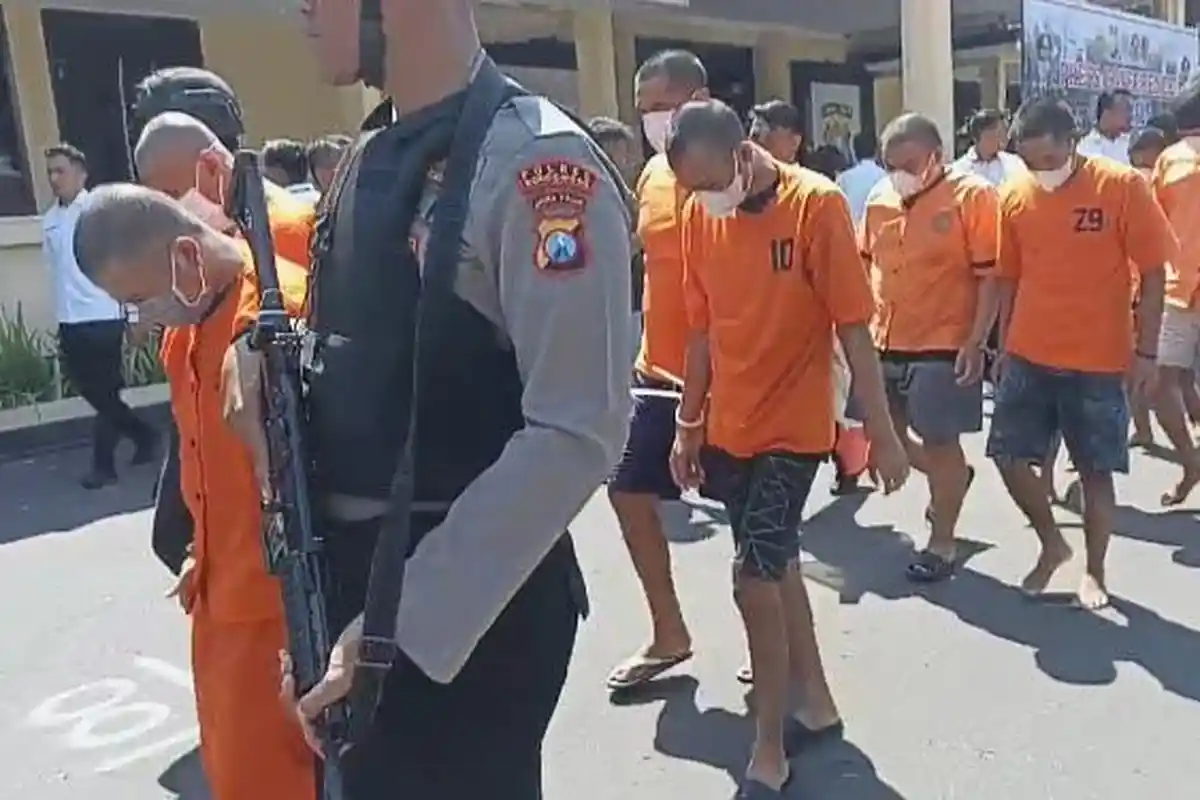 Transaksi COD Narkotika dan Pil Logo Y, 18 Pengedar Ditangkap Polres Bondowoso