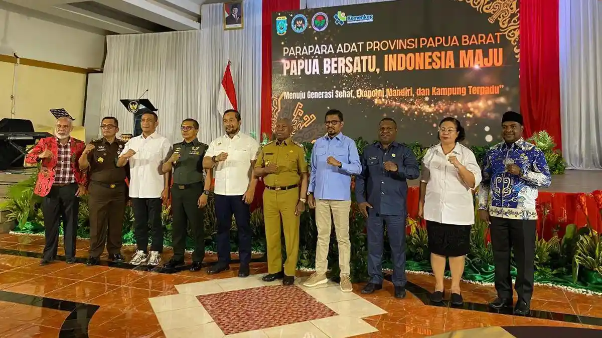 Hadiri Para Para Adat, Gubernur Papua Barat Ajak Semua Pihak Dukung Program Asta Cita Presiden RI
