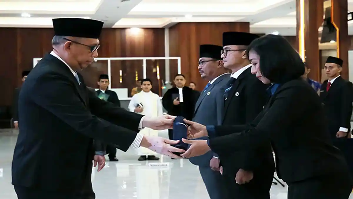 Gubernur Sutarmidji Lantik 113 Pejabat Administrator dan Pengawas Pemprov Kalbar
