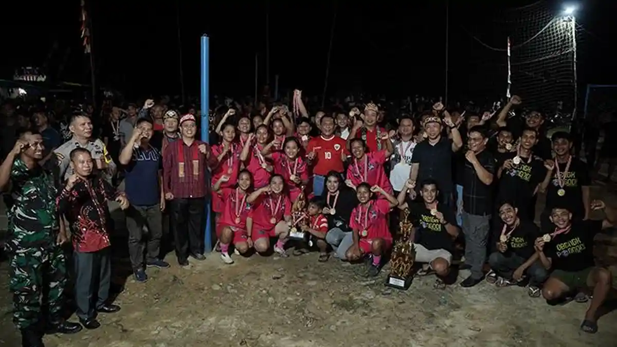 Tutup Turnamen Gawai Cup, Ini Pesan Pj Bupati Sanggau Suherman