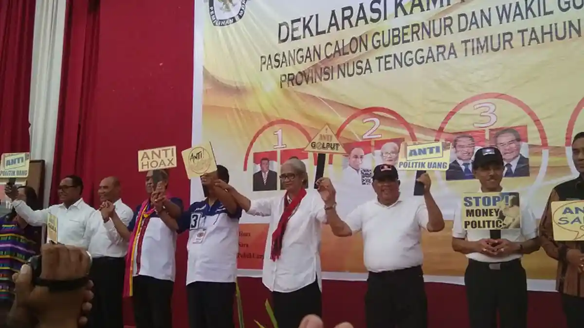 Begini Ekspresi dan Aksi 4 Pason Pilkada NTT Saat Menyanyikan Lagu Flobamora