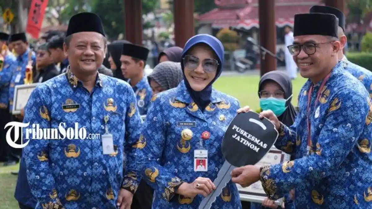 HKN ke-59 di Klaten, Bupati Sri Mulyani Dorong Peran Aktif Nakes Tingkatkan Kesehatan Masyarakat