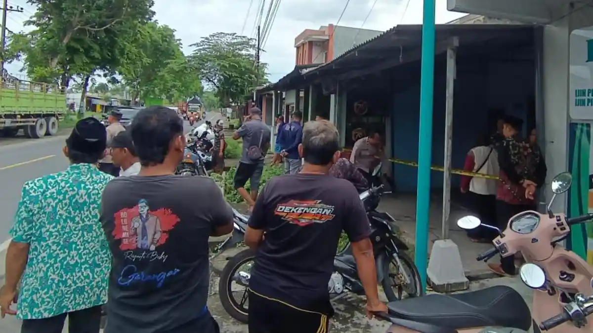 Tinggal di Rumah Sendirian, Pria di Blitar Ditemukan Meninggal di Lantai Kamar