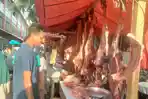 Pedagang-daging-Bireuen-saat-Meugang.jpg