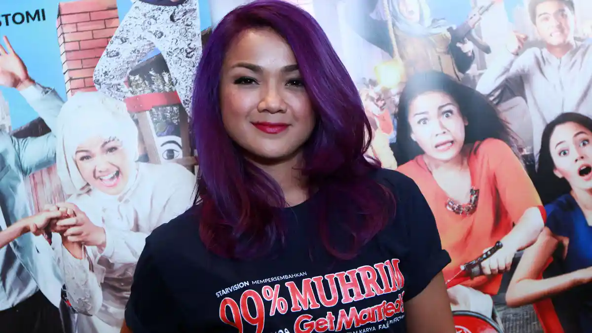 Nirina Zubir Setia Menanti Sekuel AADC sampai Belasan Tahun