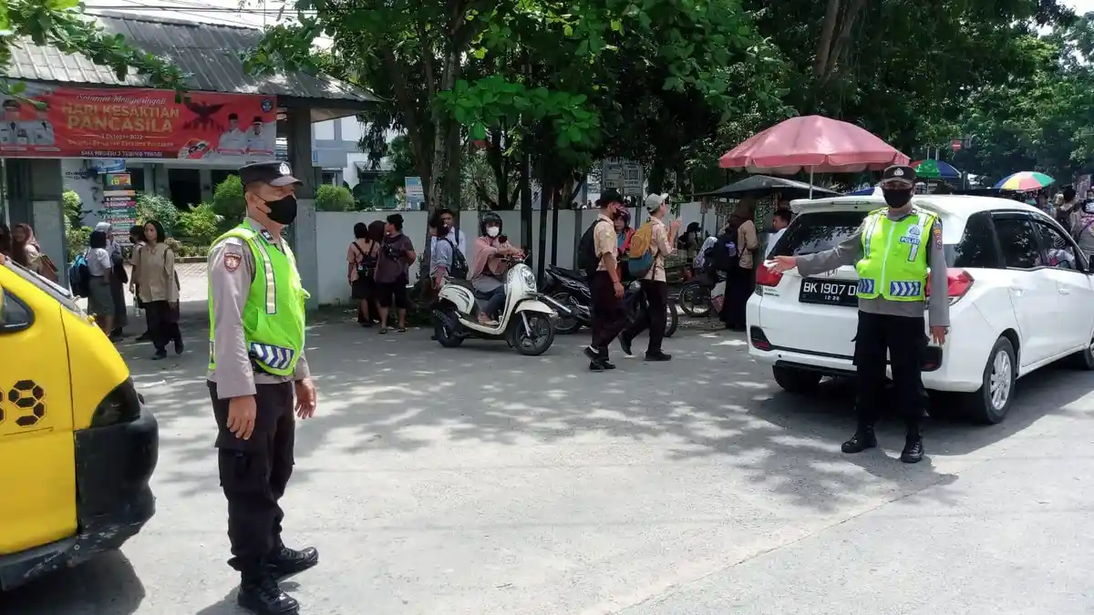 Sambangi Sekolah, Polsek Rambutan Cegah Tawuran Antar Pelajar