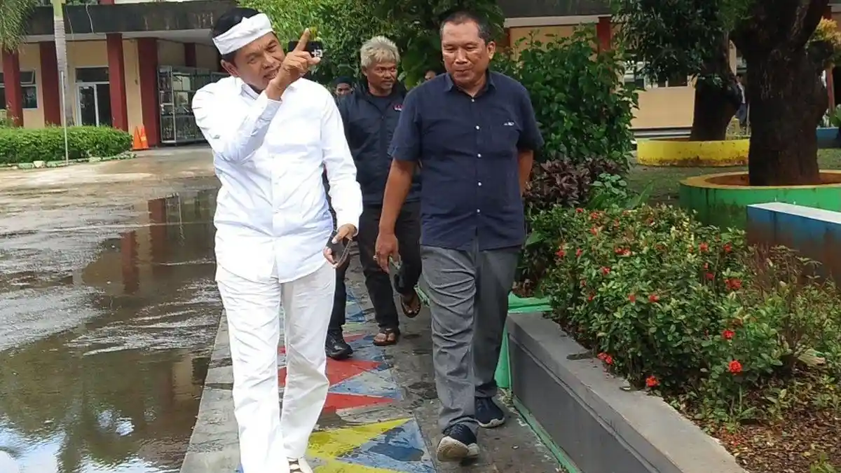 Alasan Dedi Mulyadi Bayar Petugas Input PPDS SMAN 4 Karawang Rp 2 Juta, Tenaga di Sekolah Tak Cukup