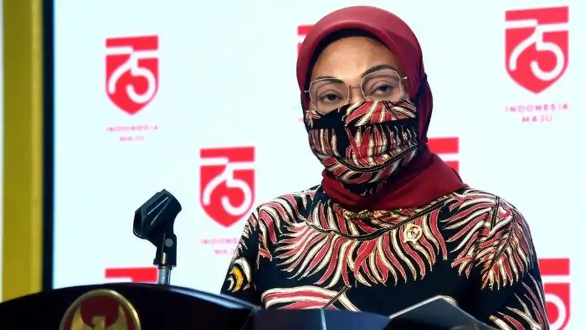 Menteri Ida Fauziyah Pastikan BLT Batch III Untuk Karyawan Swasta Gaji di Bawah Rp 5 Juta Cair