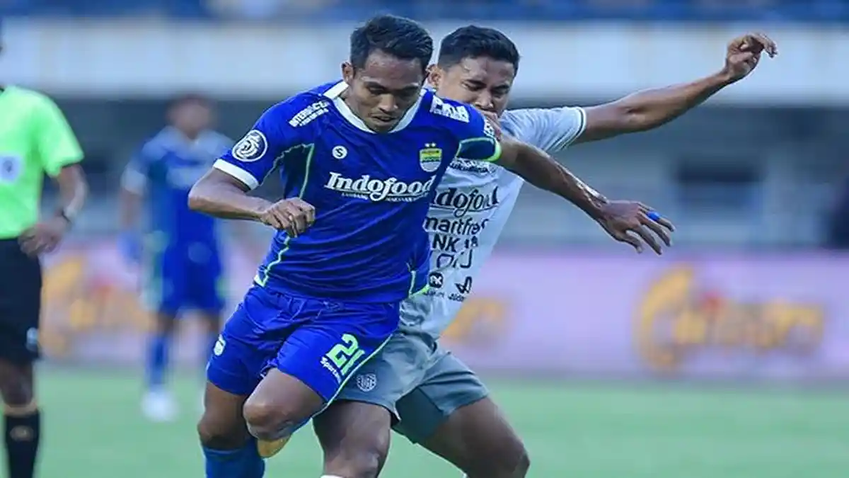 Higlight Persib Vs Bali United Hari Ini , Ricky Kambuaya 'Jitak' Nadeo Argawinata Trending Twitter