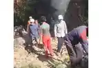 Warga Tempur Jepara Bersih-bersih Sungai