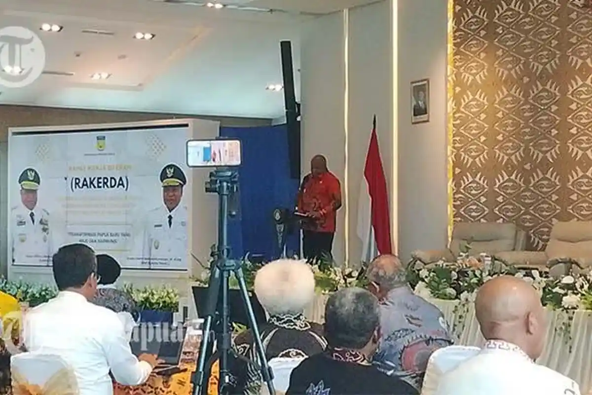 Mathius Fakhiri Buka Rakerda Kepala Daerah se-Papua: Wujudkan Transformasi Papua Baru