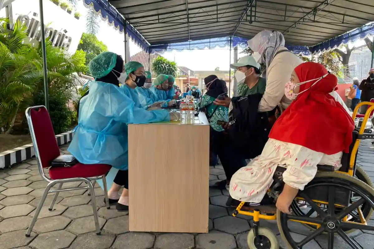 Percepatan Vaksinasi Covid-19 di Yogyakarta, RACYM Gelar Vaksinasi untuk Lansia hingga Kaum Difabel