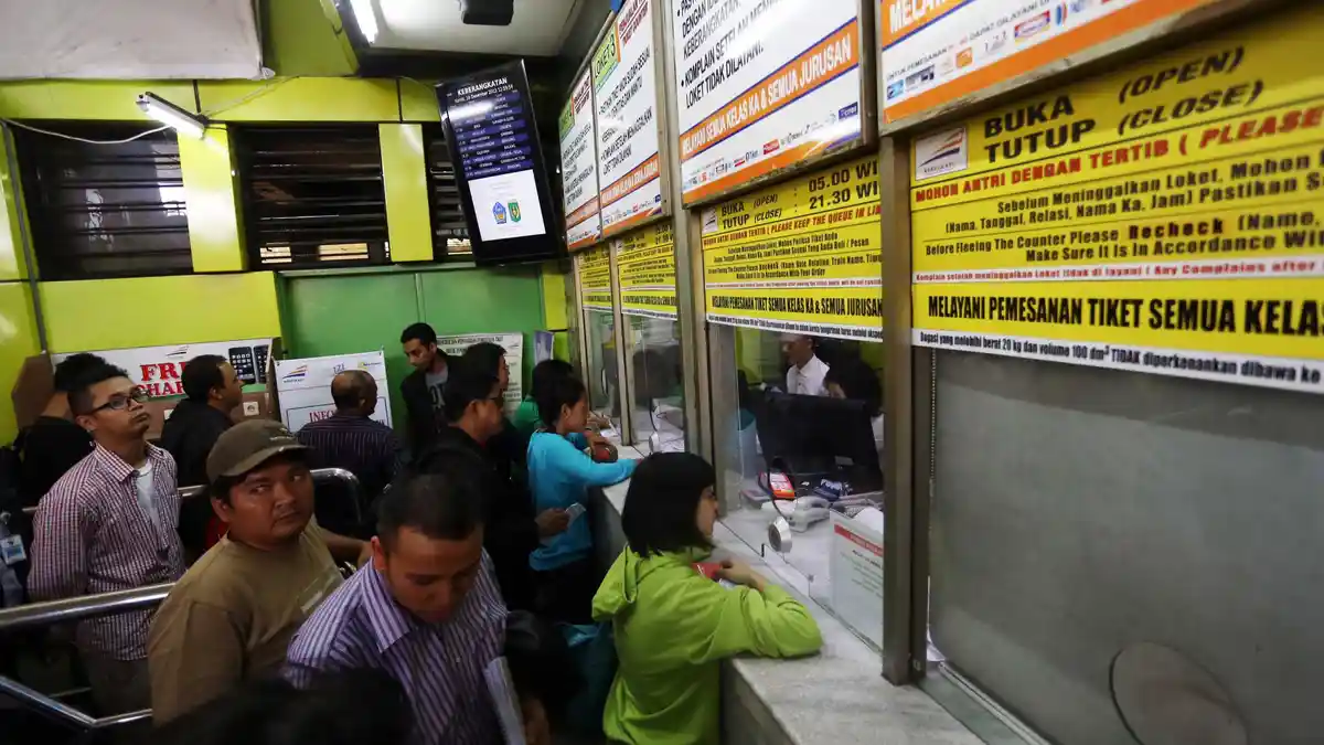 Kisah Berburu Tiket Kereta Lebaran: Dua Hari Begadang Hasilnya Nihil