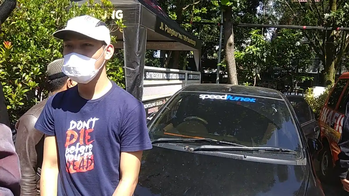 Mengapa Ferdian Paleka Bebas?