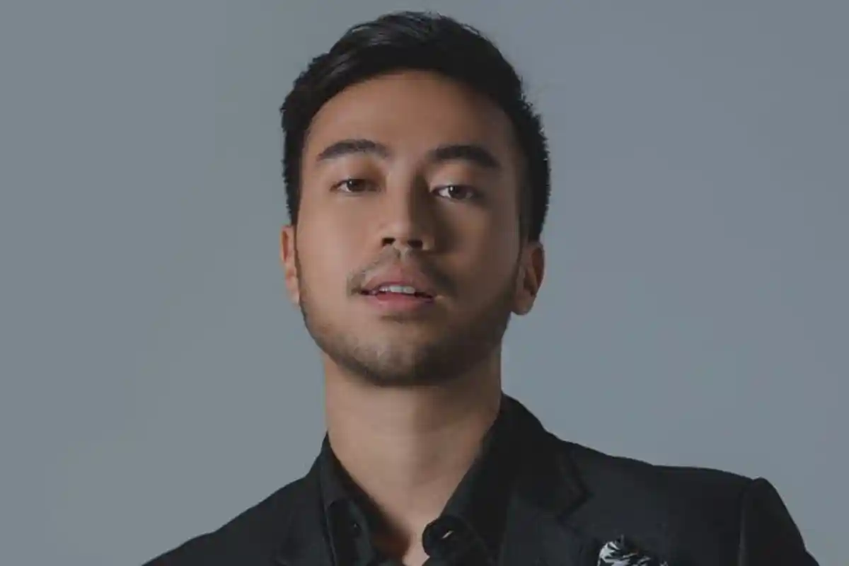 Spektakuler! Shopee Rilis Iklan Terbaru Garansi Tepat Waktu Dibintangi Vidi Aldiano