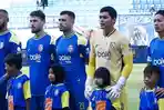 5 Kiper dengan Saves Terbanyak di Super League: Penjaga Gawang Lokal Arema FC dan Persebaya Teratas