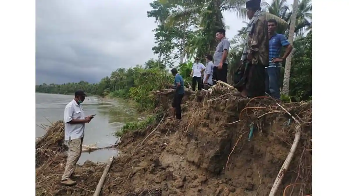 Abrasi Krueng Teunom Ancam Pemukiman Warga Pasie Geulima, Sejumlah Rumah Ditinggal Penghuni