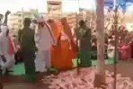 Tangkapan-layar-video-viral-seorang-pemuda-di-India-menikahi-dua-pengantin.jpg