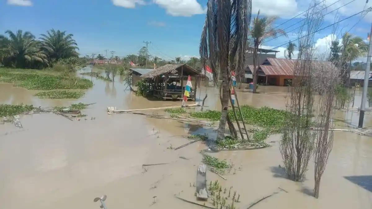 Korban Banjir Malangke Barat Luwu Timur Butuh Air Bersih