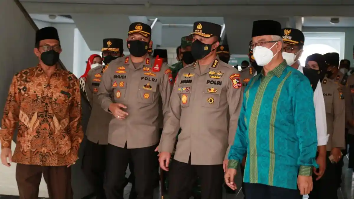 Irwasum Polri Pantau Vaksinasi di UIN Maliki yang Dilengkapi Psikolog Dampingi Peserta Fobia Jarum  