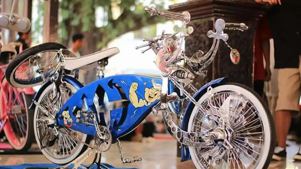 Tertarik Sama Sepeda Custom Lowrider? Kenali Jenis Stang yang Lagi Hits