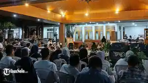 Suasana-tahlilan-meninggalnya-istri-Penasehat-Khusus.jpg