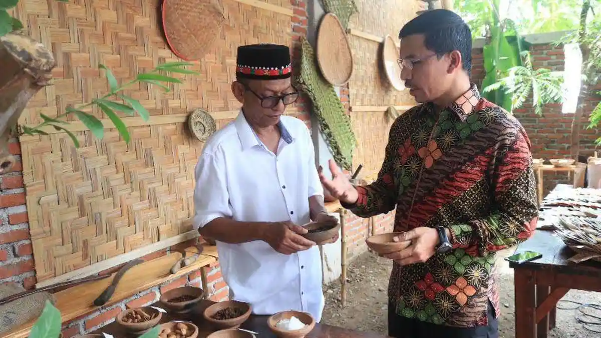 Ketua DPRK Banda Aceh Kunjungi Pameran Tunggal Rempah Dalam Manuskrip Aceh yang Digelar Cek Midi