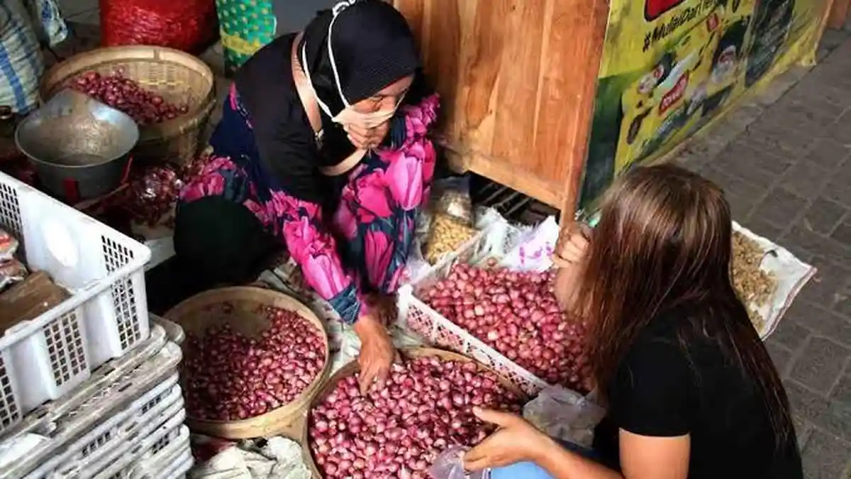Bawang Merah Turun hingga Rp 15 Ribu per Kg di Pasar Kamis Kota Gorontalo