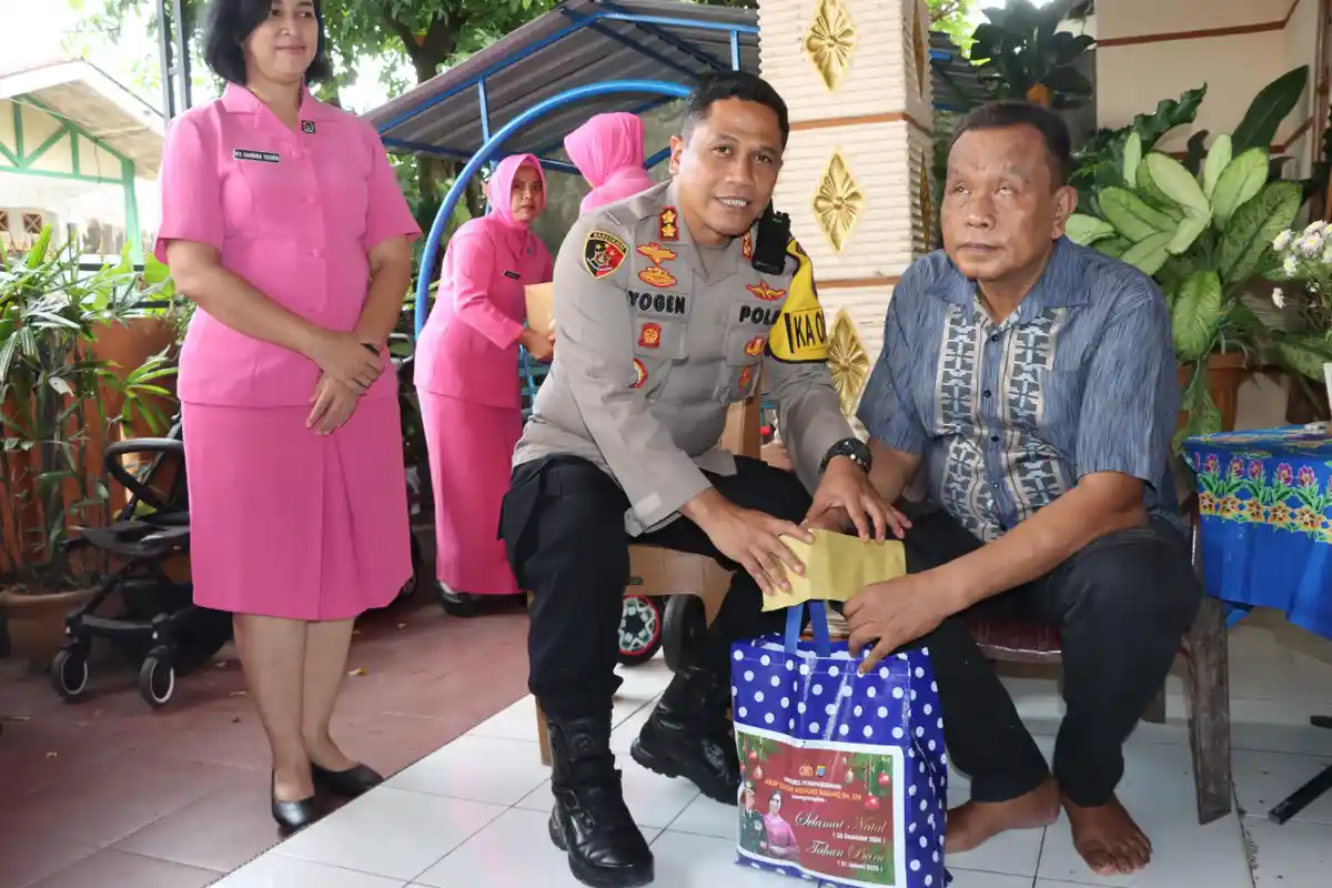 Sambut Natal 2024, Polres Pematangsiantar Tebar Kasih Lewat Anjangsana