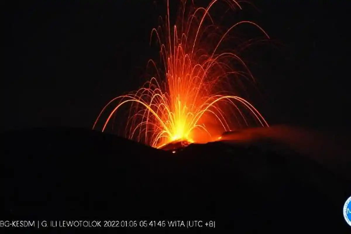 UPDATE Gunung Api Indonesia Berstatus Level 3 Siaga: Gunung Ili Lewotolok Alami 10 kali Gempa Erupsi