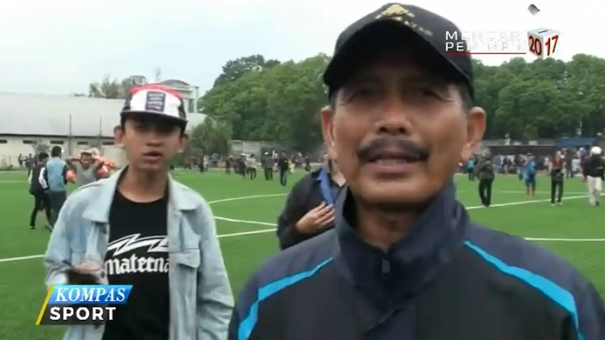 Djanur Janji Bisa Mainkan Tim Impian Persib Bandung