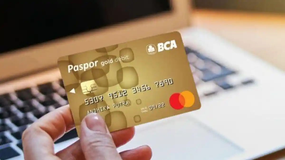 Nasabah Wajib Ganti dari Kartu Debit Non Chip BCA, ke Kartu Debit Chip BCA, Mulai 1 Desember 2021