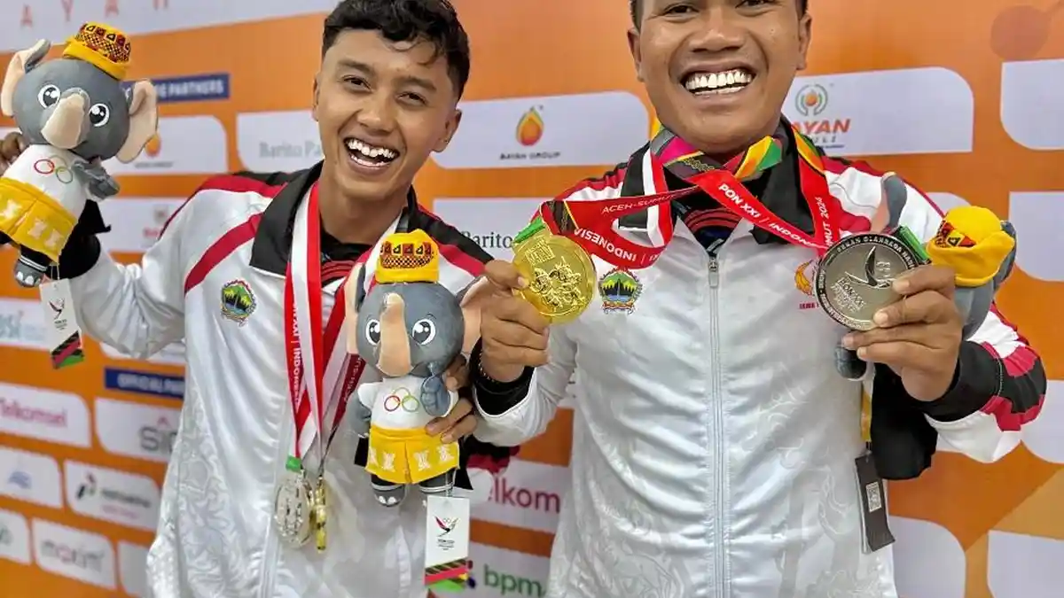 Paralayang Jateng Sabet Emas Nomor Ketepatan Mendarat Tandem Beregu PON Aceh-Sumut