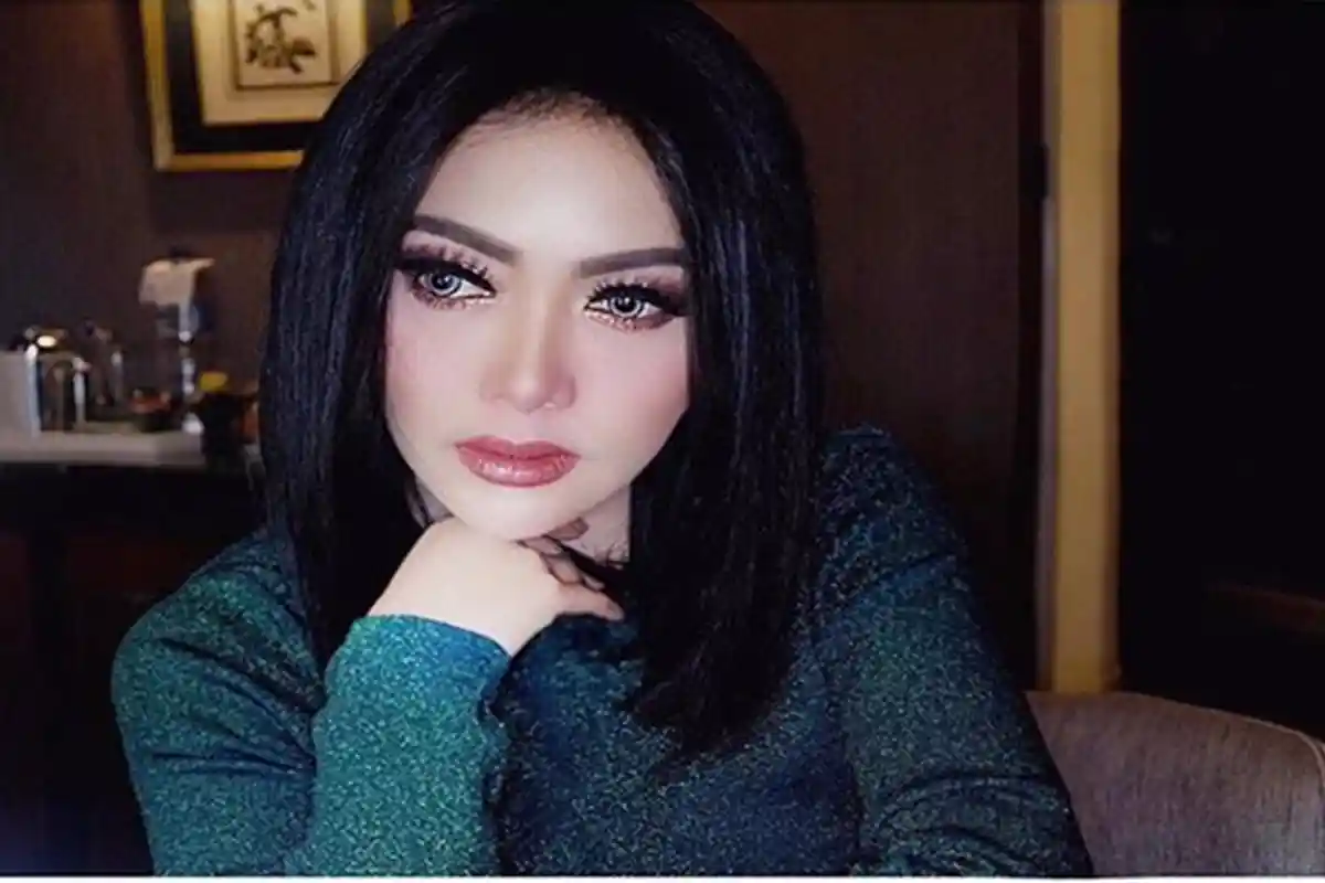 Mengejutkan! Hotman Paris Bongkar 5 Fakta Syahrini yang Tak Terungkap, Rupanya Sering Begini