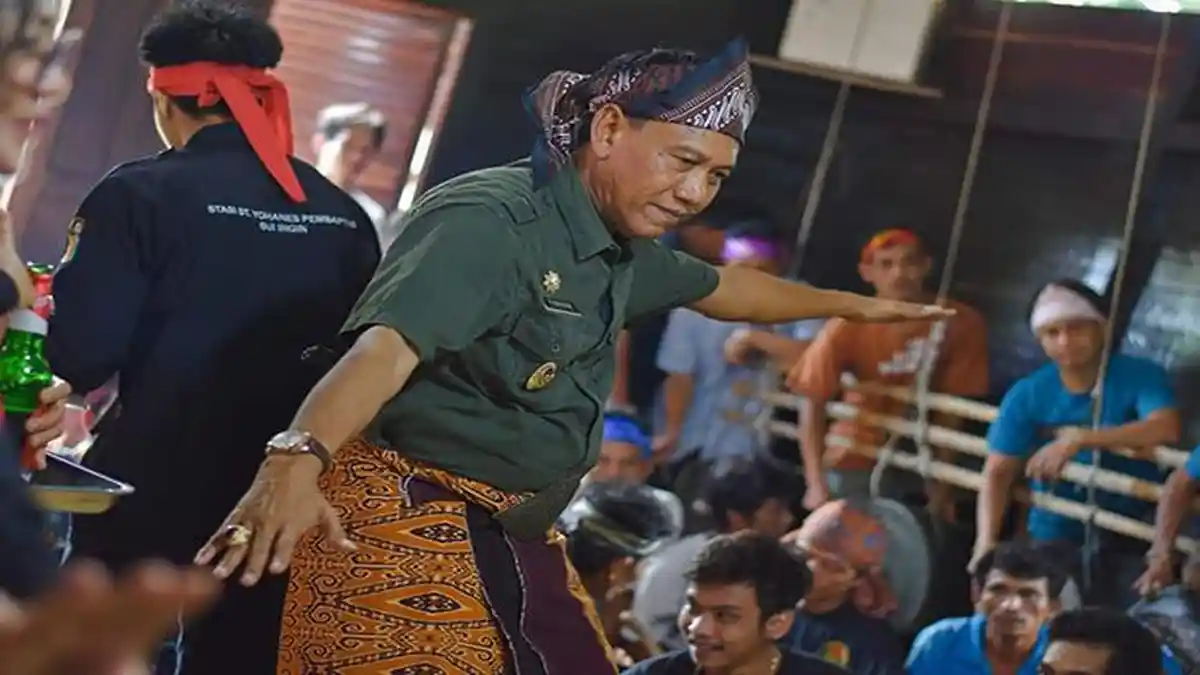 Hadiri Gawai Nyapat Tahun di Nanga Tayap, Farhan Harap Tradisi dan ...