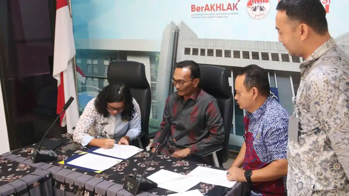Kanwil Kemenkum Sumut Dukung Penguatan Ekonomi Daerah lewat Harmonisasi Ranperda PUD Samosir