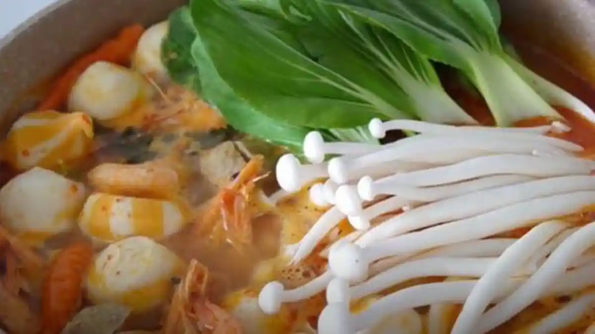 Resep Steamboat, Tambahkan Rebusan Kepala Udang