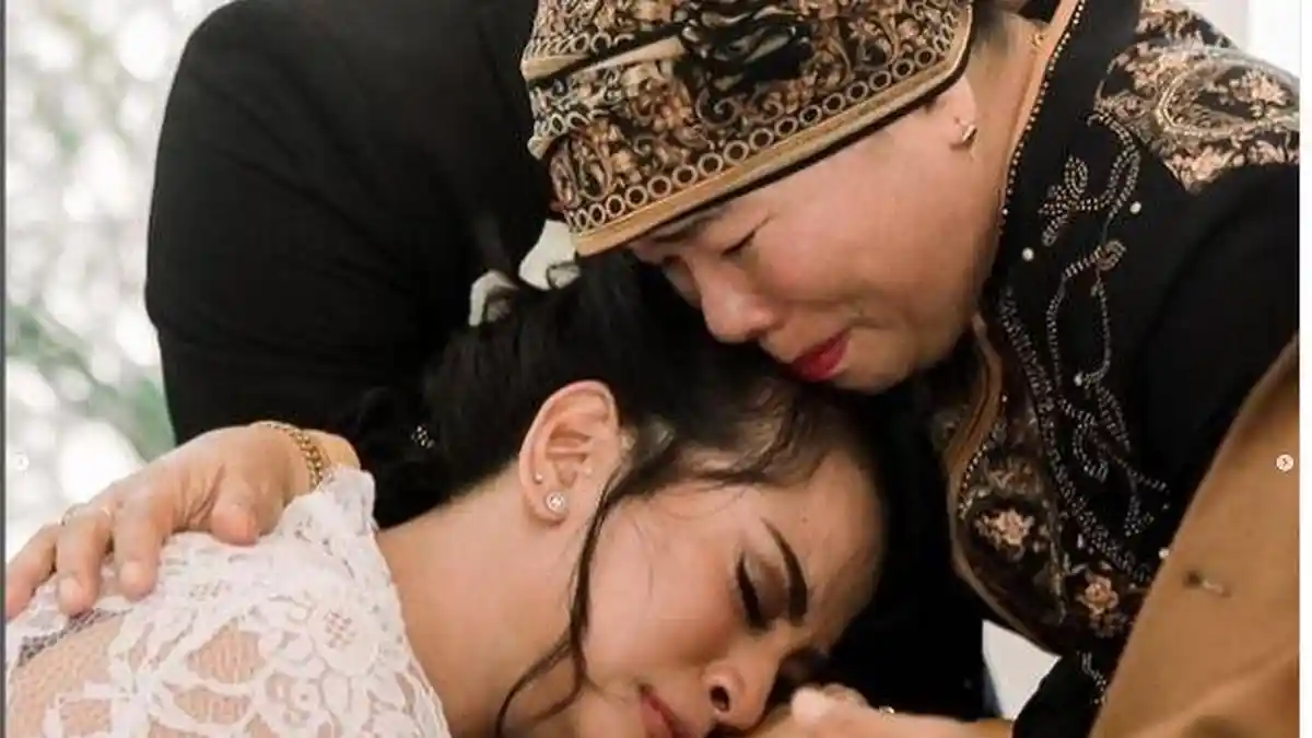 Mama Fuji Masih Trauma Kehilangan Bibi Ardiansyah dan Vanessa Angel: Mama Sering Nangis