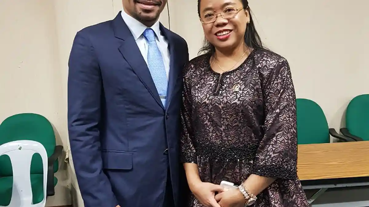 Maria Goreti Bertemu Senator Mantan Petinju Dunia Saat Studi ke Filipina