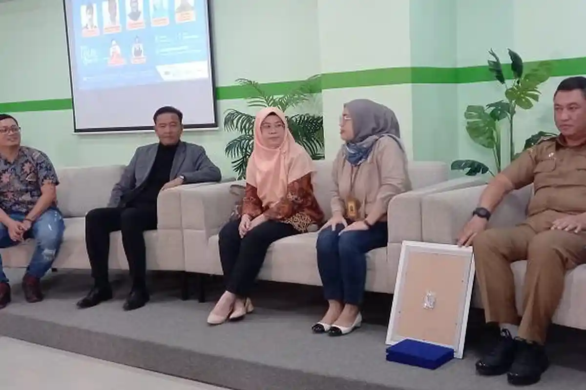 Rektor Universitas Bina Insani Ajak Mahasiswa dan Pelajar untuk Sukseskan Pemilu 2024