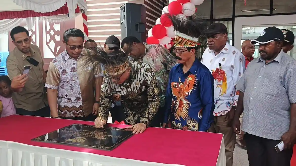 Akhirnya Kantor Distrik Wania Kabupaten Mimika Diresmikan Usai Dua Tahun Pembangunan