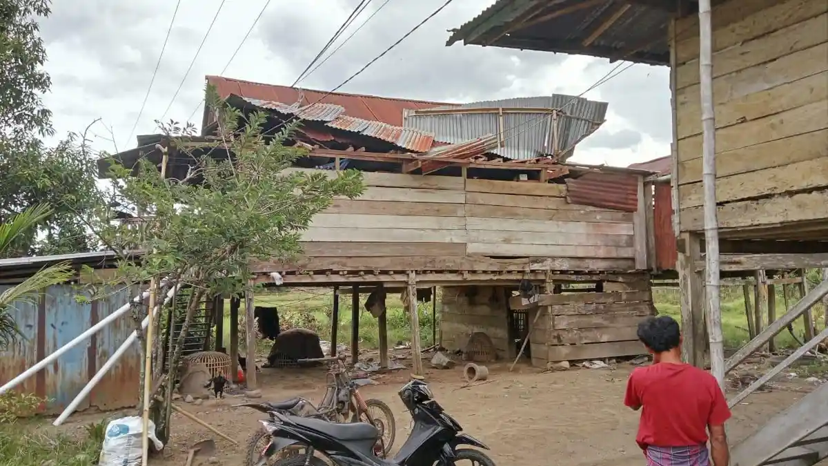 39 Rumah dan Lapangan Bulu Tangkis di Sidrap Rusak Diterjang Angin Kencang