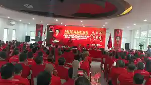 OLLY-DONDOKAMBEY-Ketua-DPD-PDIP-Sulut-Olly-DondokambeyLO0-863.jpg