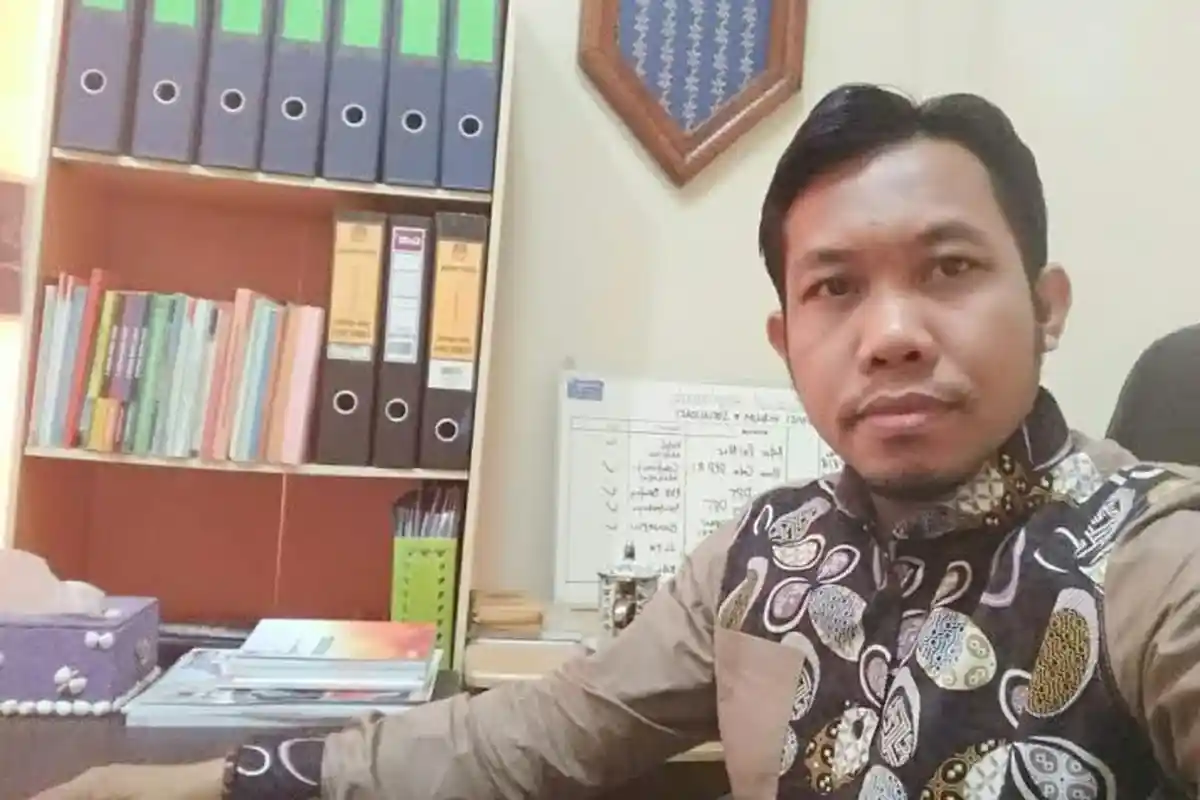 TRIBUNWIKI : Siapa Ketua KPU Selayar 2018-2023? Ini Profil Nandar Djamaluddin