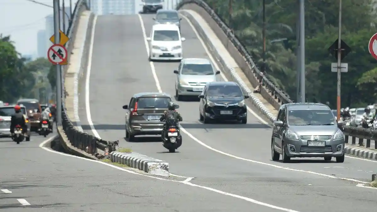 Cuaca Surabaya Hari Ini, Selasa 21 April 2026: Berawan Sepanjang Hari, Waspada Kemarau Ekstrem