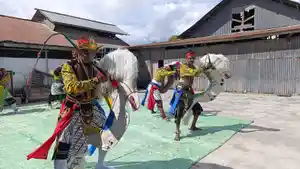 Atraksi-Tarian-Kuda-Lumping-dalam-acara-penyerahan-kredit-UMKM-Pertanian-di-Desa-Mopuya.jpg