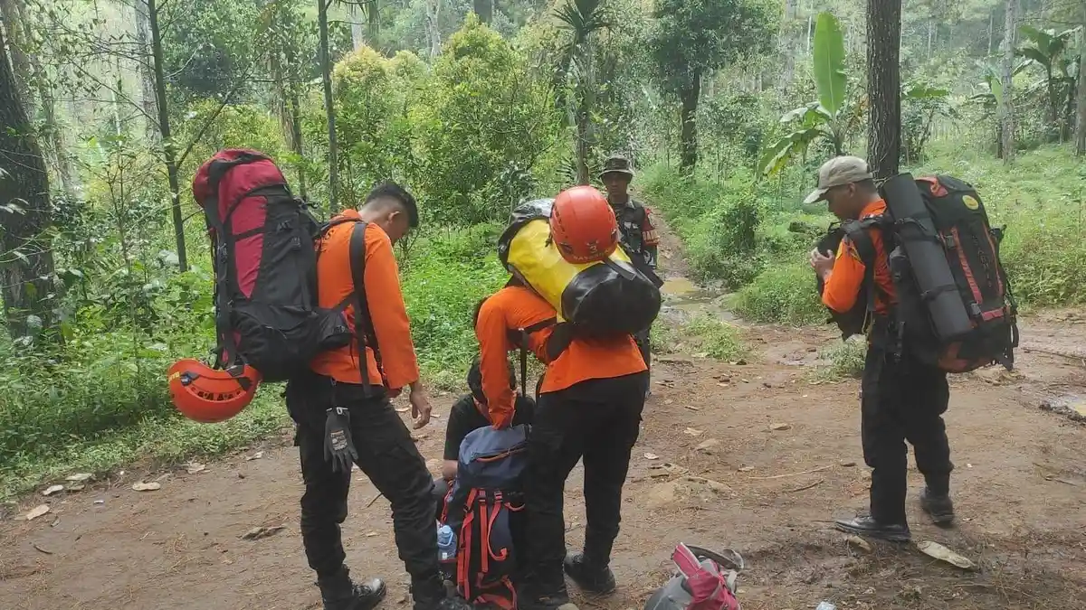 Mahasiswa ITB Hilang Saat Turun dari Gunung Puntang, Tim SAR Masih Mencari