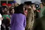Presiden Jokowi Melayat Korban Heli Jatuh