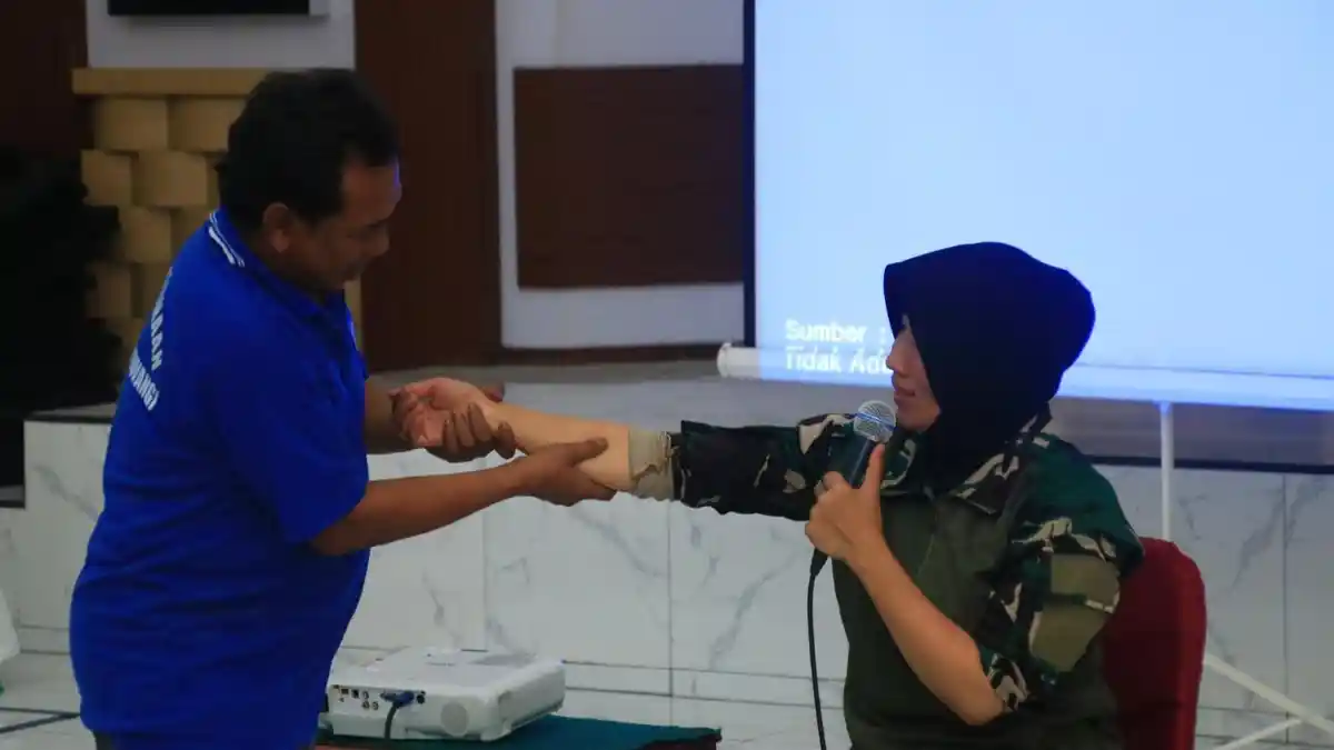 Jadi Bekal saat Bebas, Para Napi di Lapas Banyuwangi Diajari Jadi Terapis Tradisional